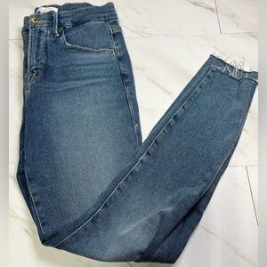 Good American Good Legs Skinny Raw Hem Medium Blue Wash Style GL541T size 6